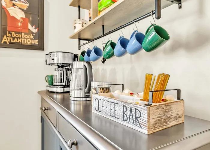 2 Brs & Space To Spread Out, Pets Ok, Coffee Bar Brookfield